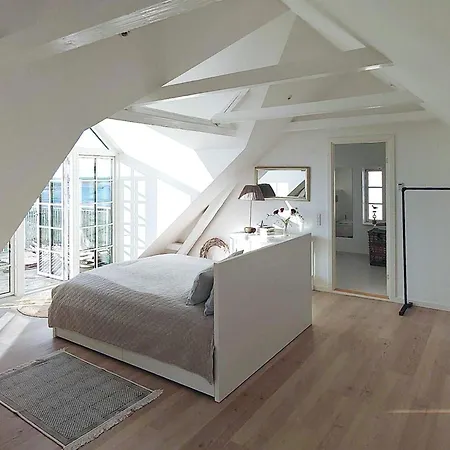 Holiday Iv 度假居 阿森斯